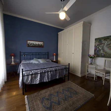 Bed & Breakfast Porta Sant'anna 3*