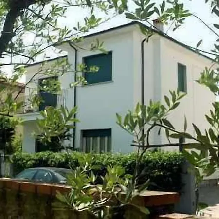 Porta Sant'anna Lucca