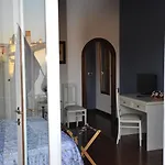 ベッド・アンド・ブレックファスト Porta Sant'anna ルッカ
